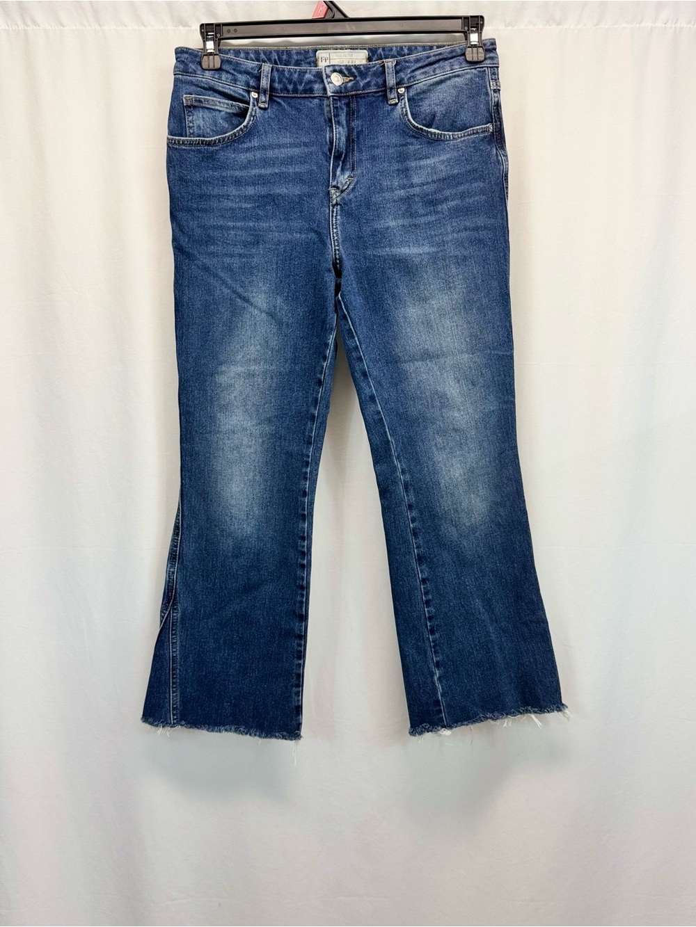 Free People Dark Blue Cropped Wide Leg Jeans 30” Flare Raw Hem Boho Skater Prep